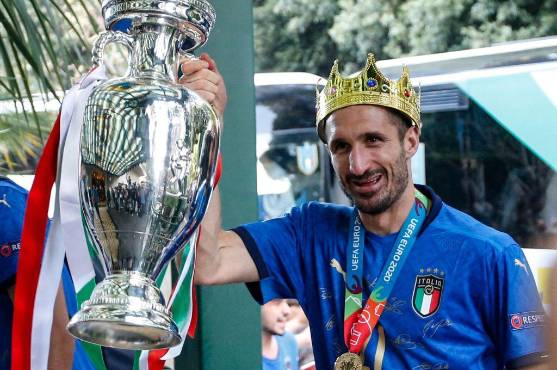 El emotivo vídeo con el que Chiellini, leyenda de la Juventus, confirmó su retiro a los 39 años: Jugó con Denil Maldonado