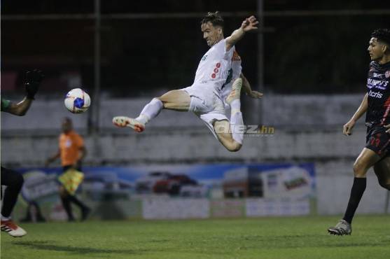 ¡El Tiburón sigue vivo! Platense, con gol agónico de Klusener, vence a la Real Sociedad y sueña con la permanencia