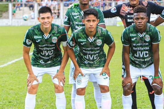 Francisco Martínez se estrenó como capitán del Marathón en su regreso al estadio Municipal Las Vegas - Santa Bárbara - de su exequipo Pumas.