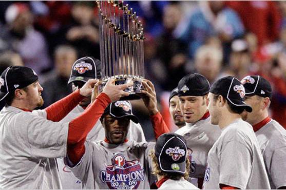 La última Serie Mundial ganada por los Phillies fue en 2008 en cinco juegos, logrando así el segundo título de su historia de 126 años en las Grandes Ligas.