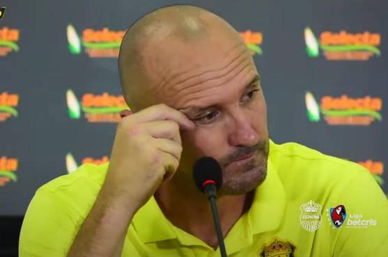 El Palomo Rodríguez no ocultó su tristeza por los negativos resultados del Real España en su mando técnico.