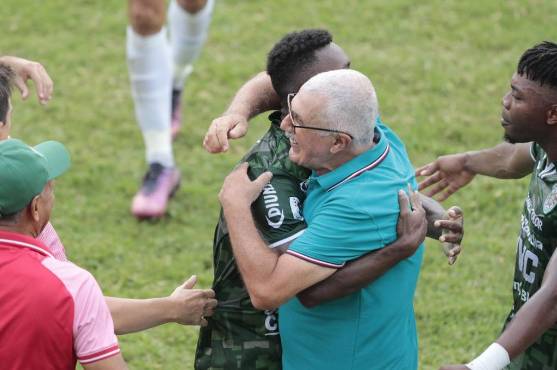 Don Manuel Gregorio pide estar unidos en este momento en el Marathón.