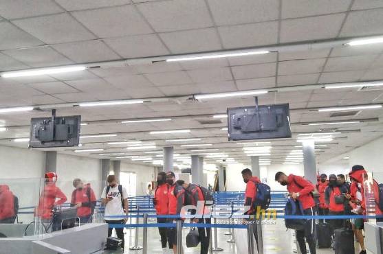 La selección de Canadá en su llegada a suelo hondureño.
