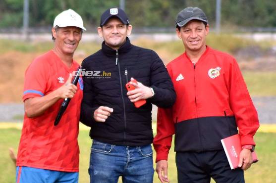 Troglio junto al ‘Flaco’ Pineda y a Óscar ‘Cocli’ Salgado.