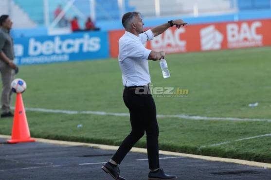 Pablo Lavallén es duro con su Olimpia tras perder con Victoria: “Nos dieron un cachetazo y se nos cayó la corona en casa”