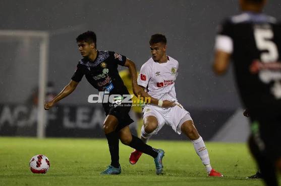 Olimpia no ha podido en el primer tiempo ante el Diriangén. Foto: Yoseph Amaya.