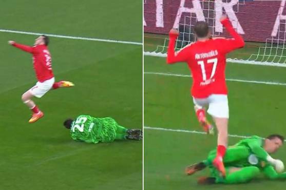 Polémica por este penal sancionado a favor del Benfica.