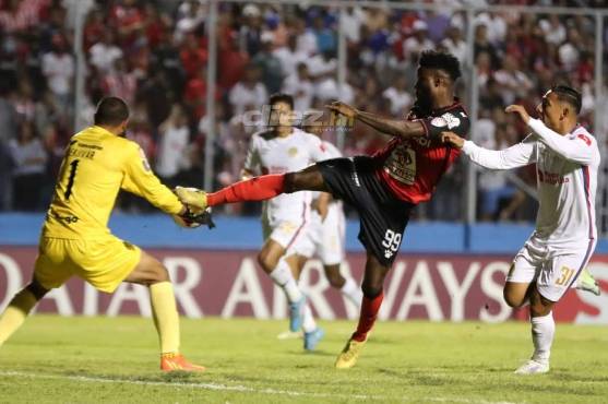 Así se vivió el minuto a minuto: Olimpia saca leve ventaja ante Alajuelense en la final de ida de la Liga Concacaf