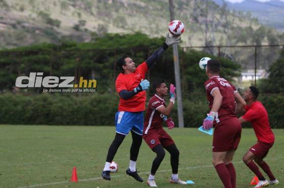 Coordinación y ubicación. Los porteros del Motagua y Saúl trabajaron con mucha intensidad desde del Nido de las Águilas.