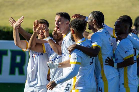 Así celebró Obregón su gol con su nuevo equipo en la USL League One.