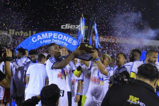 La última final entre Olimpia y Motagua la ganó el albo en La Ceiba.