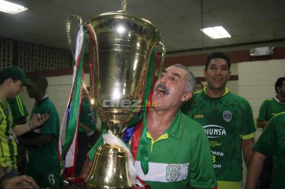 Manuel Keosseián y su octavo capítulo con Marathón: Tiene una efectividad del 56% y tres títulos lo respaldan a su regreso