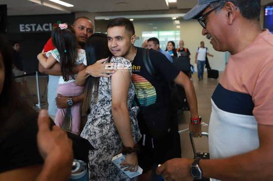 Roger Rojas retornó a Honduras y confiesa su duro proceso: “Lo más difícil es haber estado en un Hospital postrado en una cama”