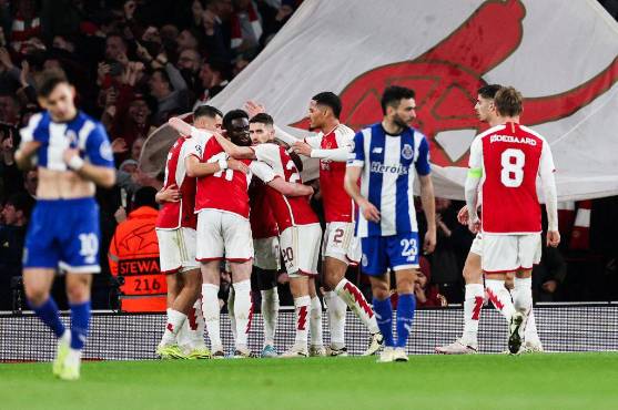 El Arsenal por fin pudo acabar con la maldición de los octavos de final de la Champions.