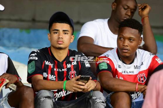 Isaac Castillo es el mejor amigo de Bryan Félix, actual jugador del Alajuelense. FOTO: Yoseph Amaya.