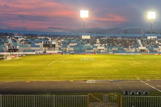 Así se vivó el minuto a minuto del empate entre Motagua y Olimpia por la semifinal de ida en Liga Concacaf