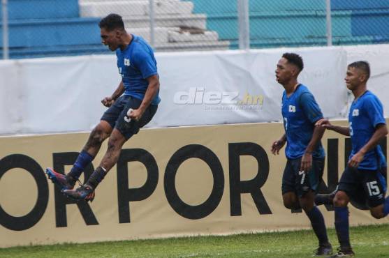 Así celebró Jonathan Esquivel el empate de los salvadoreños.