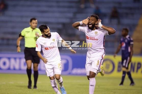 Jorge Benguché hizo el 2-1 y así lo celebró. Foto: Yoseph Amaya