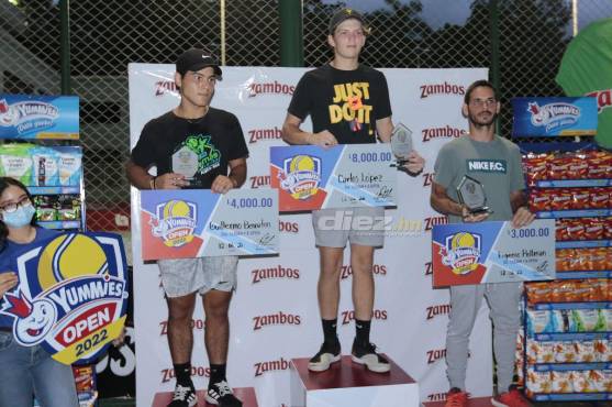 Carlos López se subió a lo más alto del podio más prestigioso del Yummies Open 2022.
