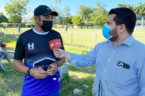 “Chato” Padilla cuenta cómo se fraguó el fichaje de Carlo Costly con Lone FC: “Es un jugador que te da prestigio y liderazgo”