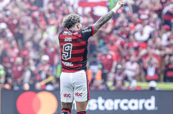 Gabigol celebrando el gol del título.