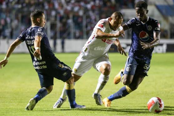 Así se vivó el minuto a minuto del empate entre Motagua y Olimpia por la semifinal de ida en Liga Concacaf