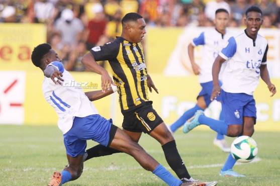 Real España, con un equipo alternativo, no tuvo problemas para derrotar al Honduras Progreso en Choloma