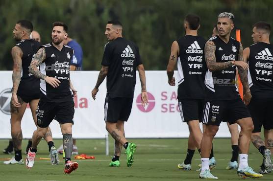La Argentina de Messi se estrena en las instalaciones del estadio del Inter Miami. FOTO: Yoseph Amaya