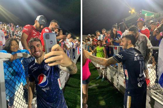 Auzmendi fue de los jugadores más buscados por la afición que se hizo presente en el estadio.