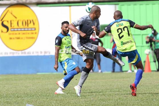 Pedro Troglio se muestra feliz tras el triunfo ante UPNFM y pone su mirada en el clásico ante Motagua