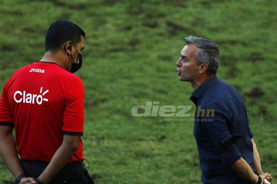 A Lavallén ya le comienzan los cuestionamientos. No ha podido ganar ningún clásico.