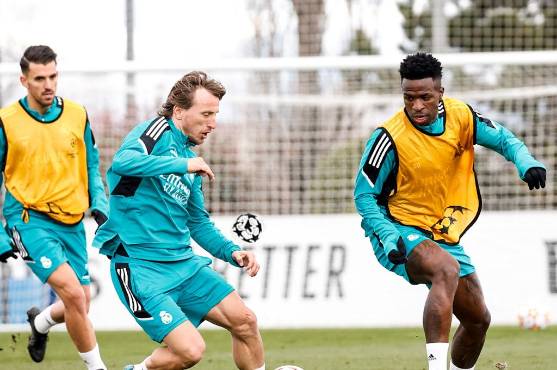Real Madrid se entrenó a tope pensando en la vuelta de octavos contra PSG.