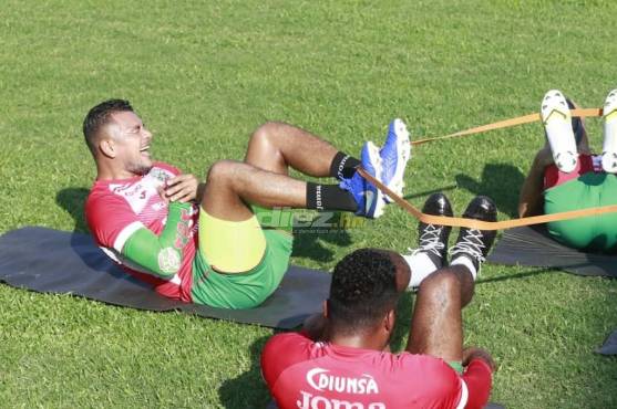 Mario Martínez se refiere al derbi ante Real España: “No somos favoritos, no importa quién ande mal”