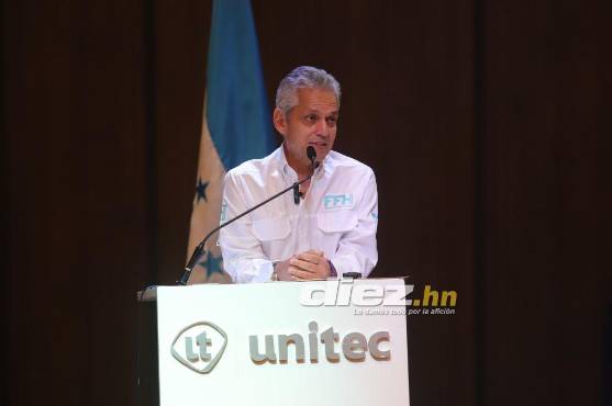 Reinaldo Rueda estuvo presente este sábado en la quinta edición del Congreso de la Escuela de Entrenadores de FFH. Foto: Mauricio Ayala.