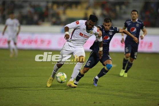 Jorge Benguché fue una pesadilla para Motagua en el clásico en Comayagua. Foto: Marvin Salgado.
