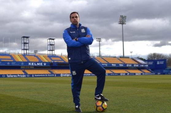 <b>Juanjo</b> <b>San Román</b>, actualmente es <b>Director Deportivo del Fútbol Base de Alcorcón.</b>