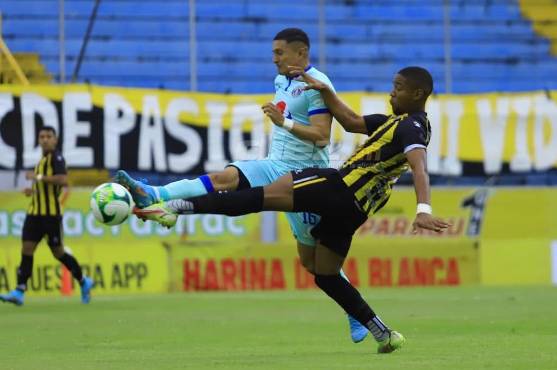 Así se vivió el minuto a minuto del empate entre Real España y Motagua por la fecha dos