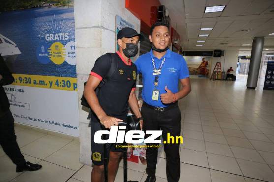 Aficionados aprovecharon para hacerse fotos con Edwin Rodríguez. Foto: David Romero