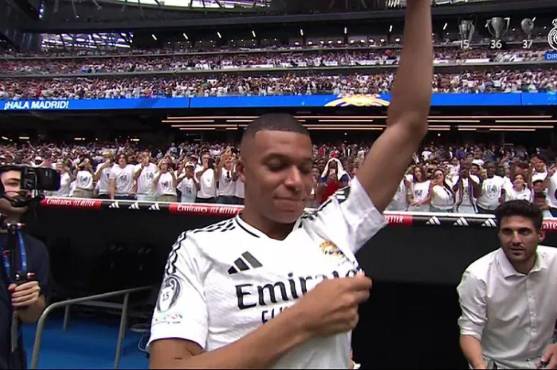 Kylian Mbappé es oficialmente jugador del Real Madrid: así se vivió la presentación del delantero francés en el Bernabéu