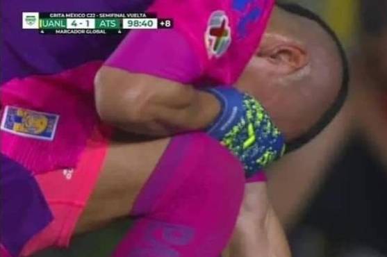 El show de Nahuel Guzmán: se pone a llorar previo al penal del Atlas y sufre polémica expulsión con Tigres