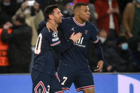 Mbappé marcó doblete y Messi dio una maravillosa asistencia en la remontada del PSG sobre Saint-Étienne en la Ligue 1