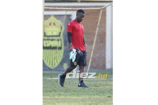 Darixon Vuelto confiesa el motivo de su gran nivel con el Real España y envía mensaje a Olimpia: “Nadie es invencible”