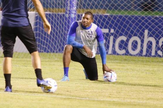 Inusual: Diego Vázquez explica la verdadera razón de la ausencia de Luis “Buba” López en el juego ante Curazao