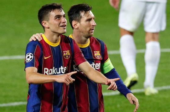 Pedri tuvo la oportunidad de jugar por un año al lado de Messi en el Barcelona.