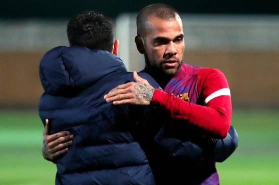 El ‘‘contrato especial’’ que el Barcelona le pondría sobre la mesa a Dani Alves a sus 39 años