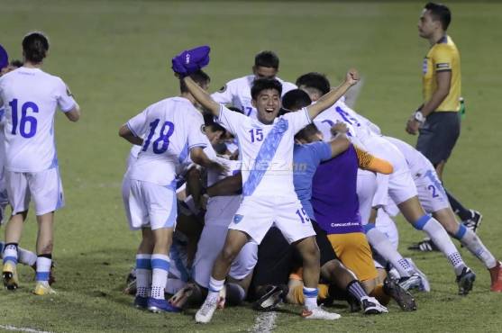 Guatemala celebra en suelo hondureño su segunda clasificación a una Copa del Mundo en cualquier categoría. FOTOS: Neptalí Romero