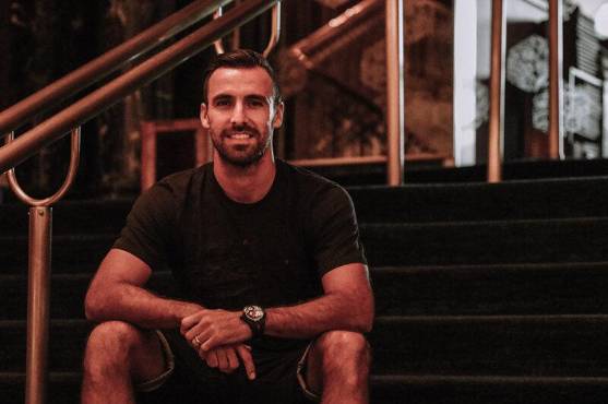 Jonathan Bornstein tiene 38 años de edad pero tiene muchas ganas de ayudarle al Vida.