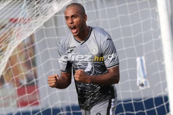 Roberto Moreira rescató el triunfo de Motagua ante Victoria y mantiene el liderato e invicto en torneo Apertura