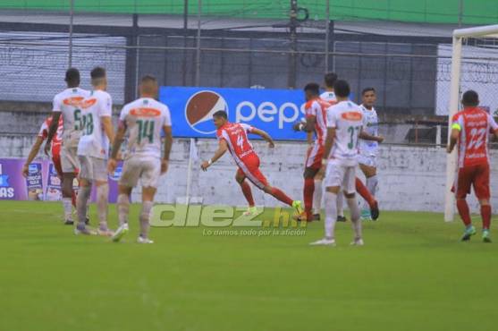 ¡Hundieron al Tiburón! Platense sufre dolorosa derrota ante el Vida en Puerto Cortés y el descenso parece inevitable