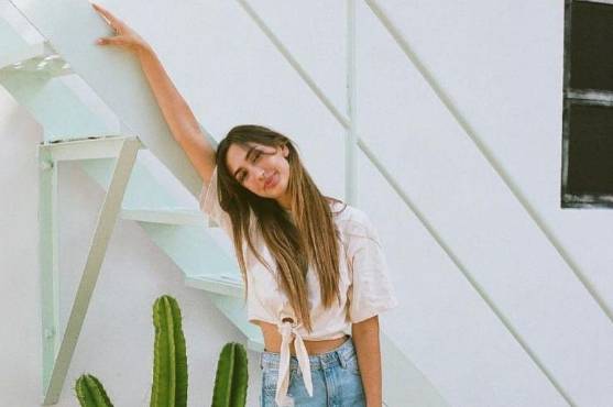 Nicole es diseñadora de modas en Estados Unidos.